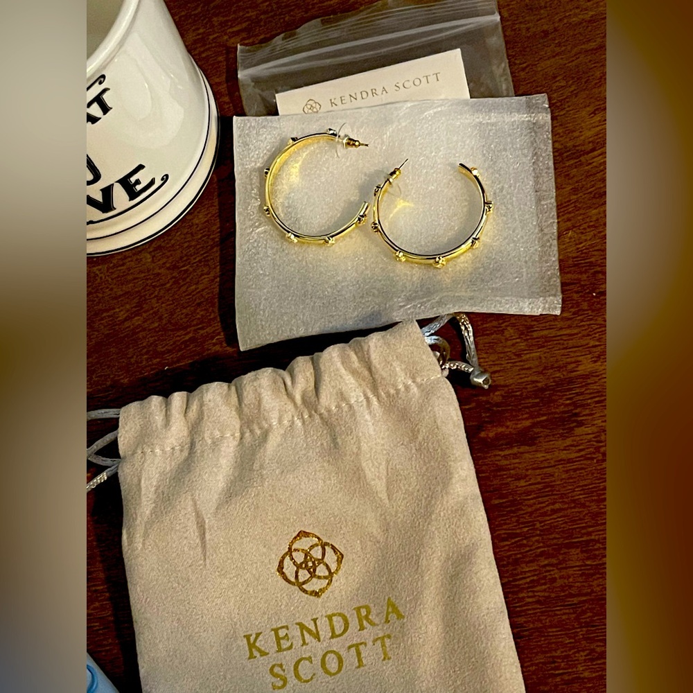 6 piece bundle. All like new or new. See all pics.